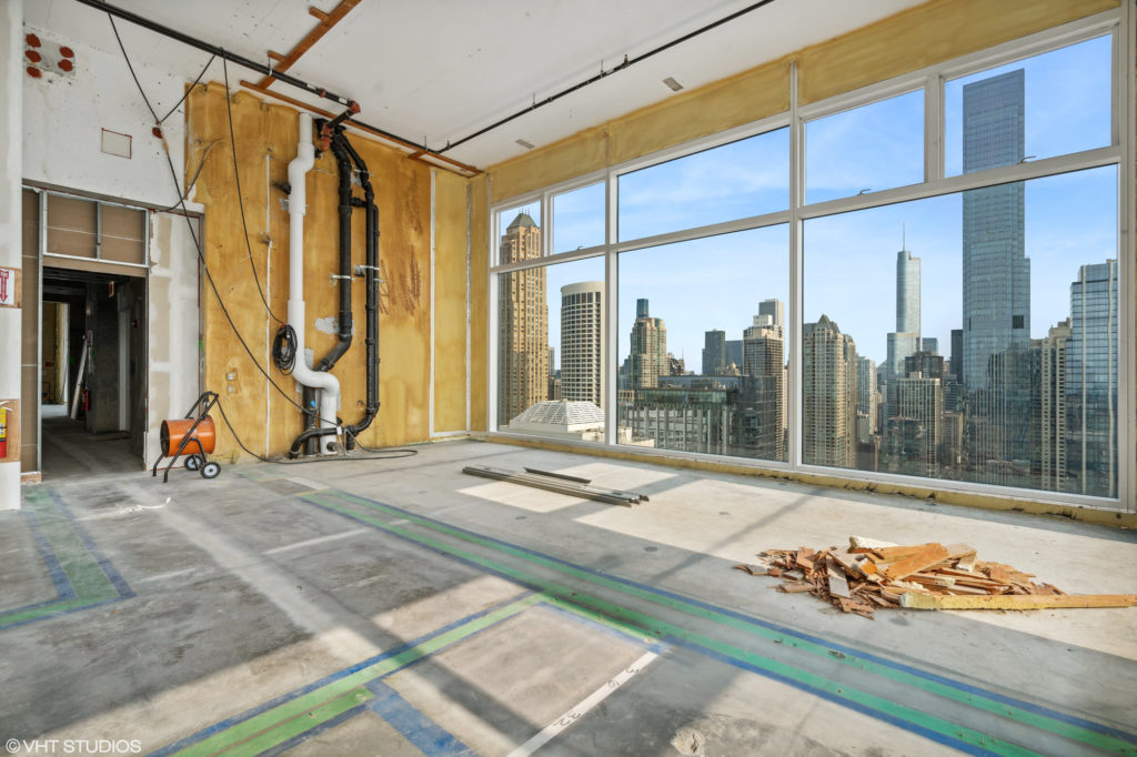 Rare Prestigious Chicago Penthouse