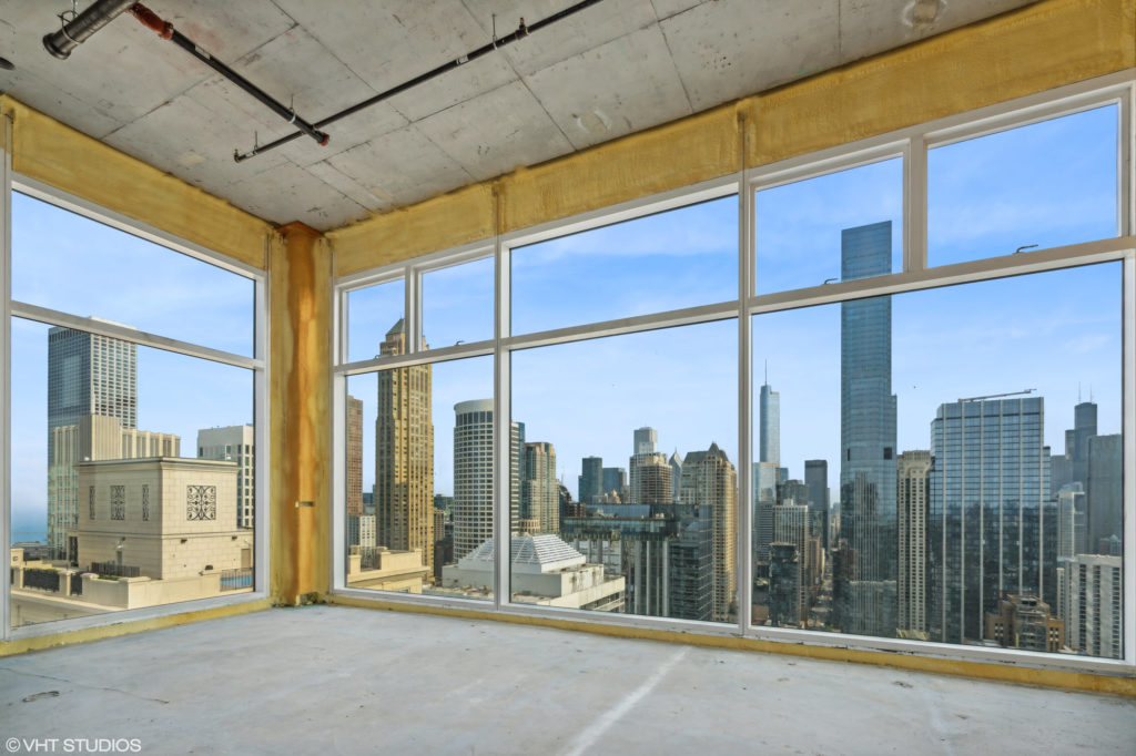 Rare Prestigious Chicago Penthouse