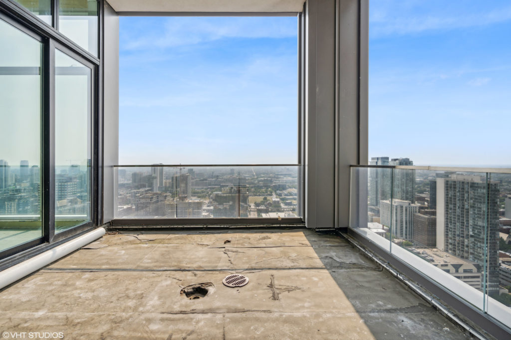 Rare Prestigious Chicago Penthouse