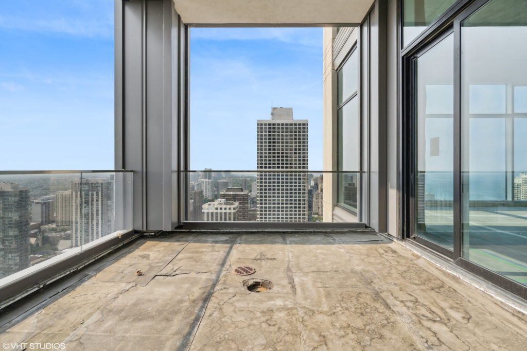 Rare Prestigious Chicago Penthouse