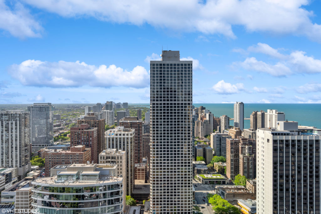 Rare Prestigious Chicago Penthouse